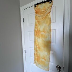 Strapless dress with Split